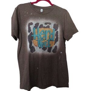 Brown Crewneck T-Shirt With "Herd That" Graphic Design Size M Gildan Heavy Cotto
